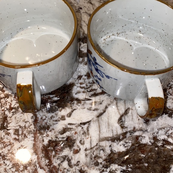 pair of vintage cherry blossom stoneware mugs - Picture 5 of 7